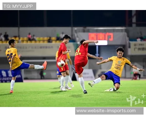 足球神话的传奇旅程从草根到巅峰的奋斗与荣耀 足球神话的传奇旅程从草根到巅峰的奋斗与荣耀